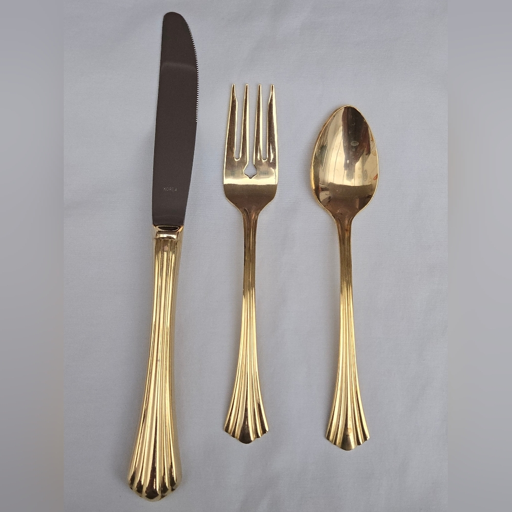Golden Resplendence By International 3-Piece Place Settimg, Never Used